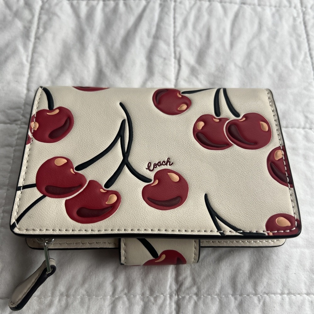 COACH CZ762 Women's Medium Corner Zip Wallet With Cherry 🍒 Print Smooth Leather - Picture 8 of 10